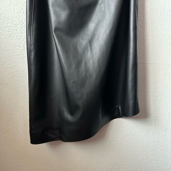 ZARA Black Faux Leather Assymetric Sleeveless Cinched Medium Dress BNWT - Picture 6 of 12
